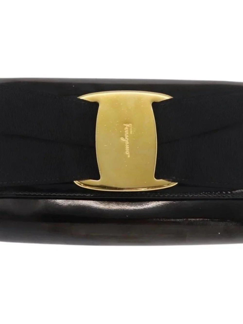 Salvatore Ferragamo Vara Ribbon Chain Bag Patent Leather Black Gold Auth bs35689